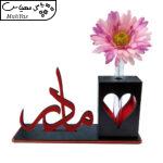 گلدان به همراه گل مصنوعی مهدی یار طرح مادر