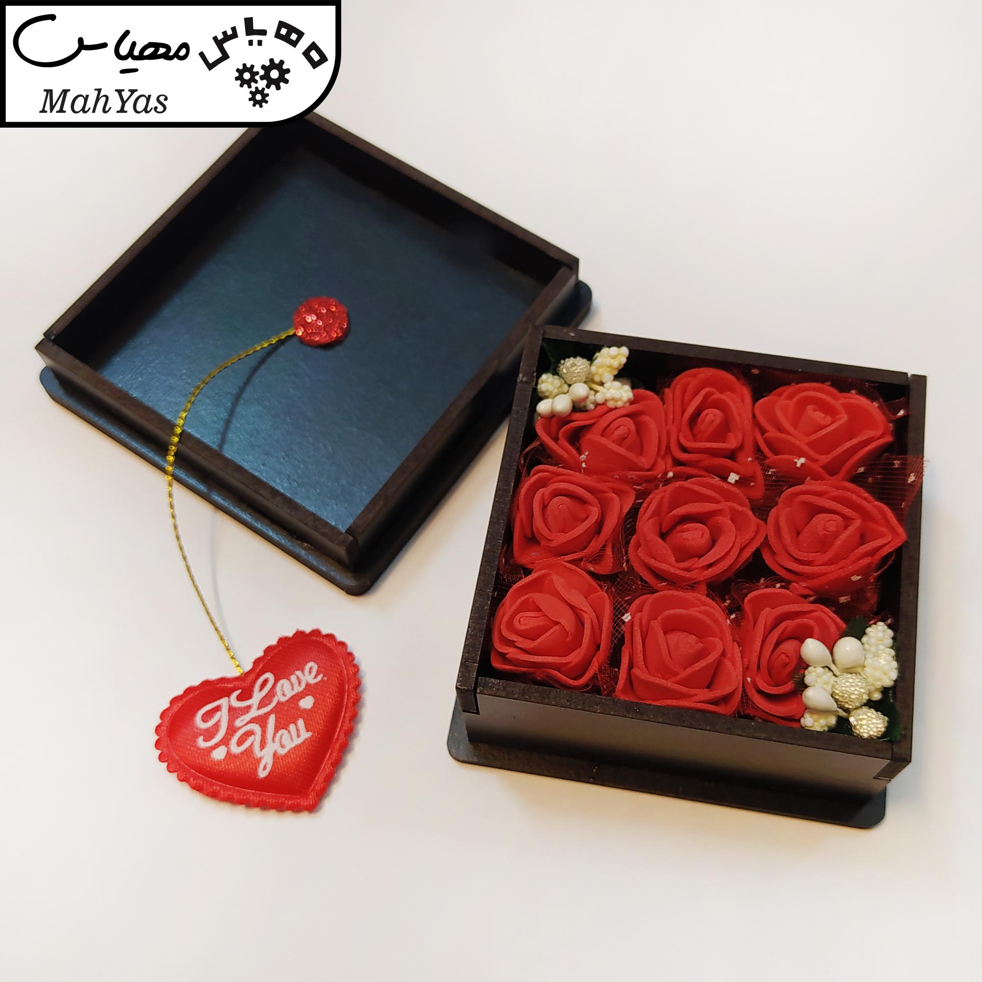 جعبه گل مصنوعی مدل عشق